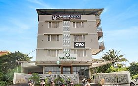 Collection O Avasa Grand